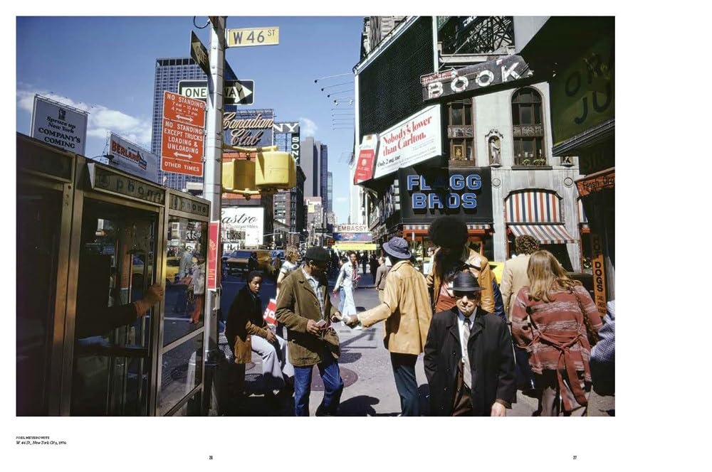 Bystander: A History of Street Photography — изображение 7